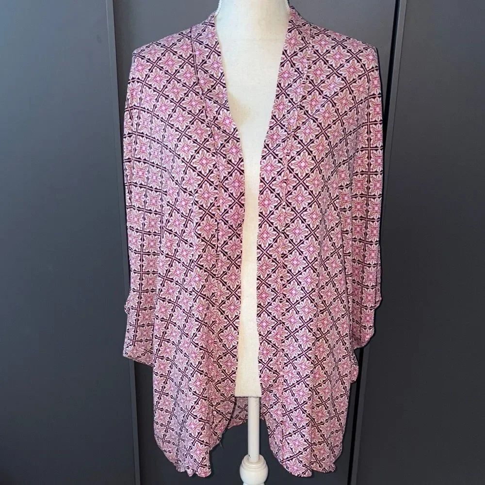 Victoria’s Secret Pink Patterned Open Front coverup kimono